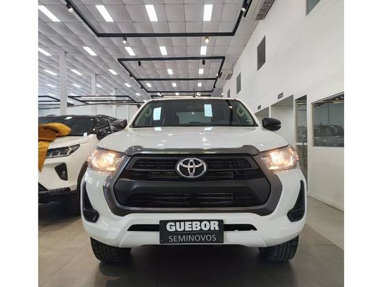TOYOTA HILUX 2.8 D-4D TURBO DIESEL CD POWER PACK 4X4 AUTOMÁTICO